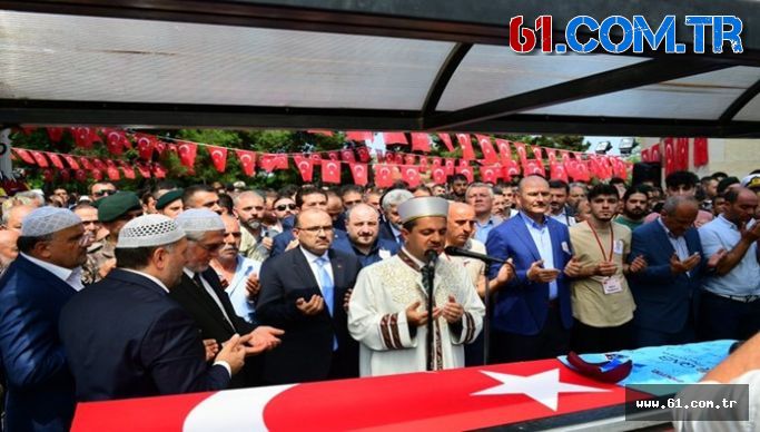 Trabzon Şehit Polis Memuru Akın Çelebi'yi Son Yolculuğuna Uğurladı